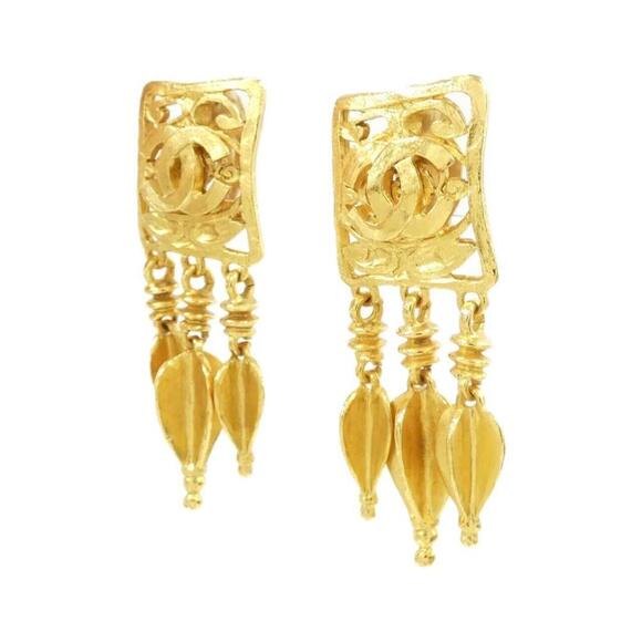 CHANEL Gold Earrings - Picture 2 of 3